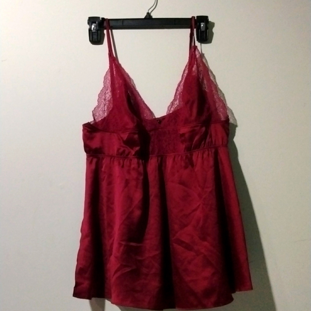 Victoria's secret lingerie sz L color wine new no tag